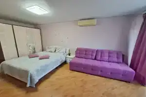 Студия, Омск