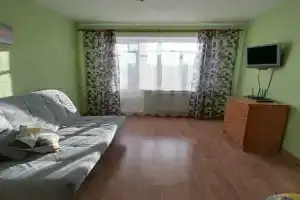 Солнечная квартира напротив Аквапарка