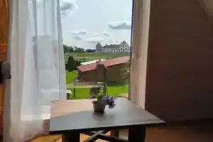 Дом Домик двухуровневый с видом на замок