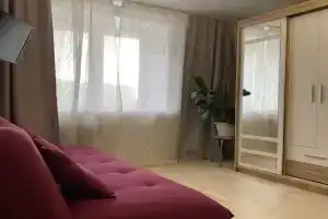Солнечная квартира рядом с ТЦ Порт, Казань
