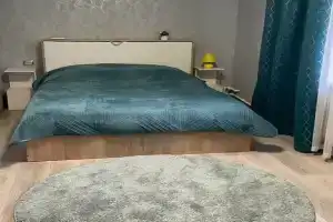 Квартира для отдыха, Шахты