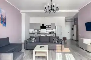 Квартира в центре с видом на море