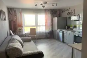 1-комнатная квартира рядом с МНТК с видом на озеро, Новосибирск
