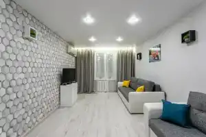 Двухкомнатная квартира со свежим ремонтом, Москва
