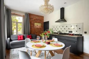 Просторный апартамент с двумя спальнями "Loft A", Санкт-Петербург