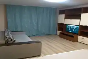 Уютная квартира в центре города с кондиционером и видом на памятник Победы