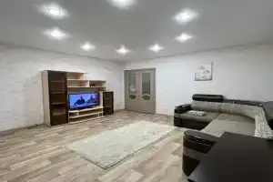 Квартира двухкомнатная рядом с Кремлём и Набережной Казанки, Казань