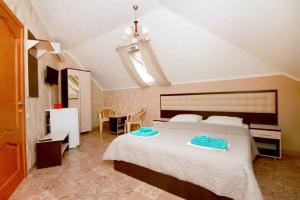 Стандарт 3-местный в мансарде