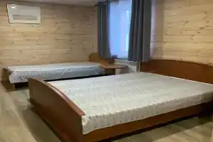 Трёхместный номер семейный, Лопарская