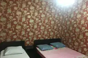 Комната , Сухум