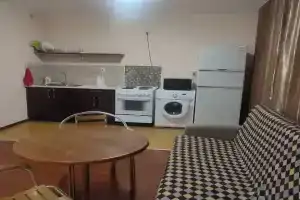 Уютная квартира на берегу Амурского залива, Трудовое