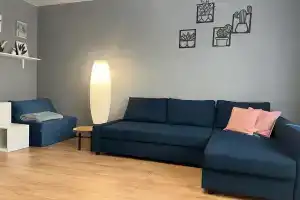 Милая студия в новом доме рядом с озером и набережной