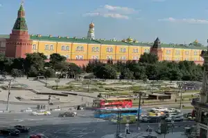 Дизайнерская квартира у Кремля, Москва