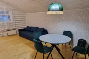 Дом с уличным чаном