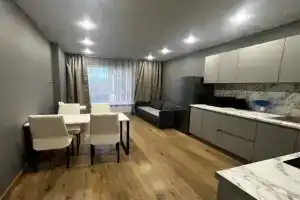 Евродвушка у парка