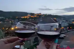 Семейный номер люкс с балконом и видом на старый город, Тбилиси