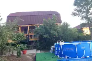 Коттедж, 11 км. от города