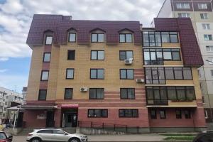 Квартира с высокими потолками, чуть в стороне от суеты/до центра 10мин