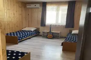 Уютный номер рядом с морем, Головинка