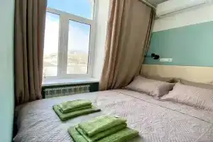 Новая студия в центре с дизайнерским ремонтом