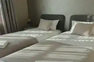 Номер в самом центре