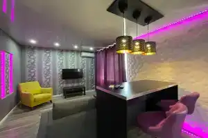 Квартира у вечного огня, Азов
