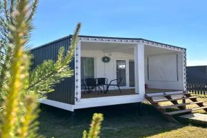 Уютный Белый дом у реки в Ярославской области