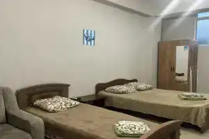 Четырёхместный номер стандарт, Лазаревское