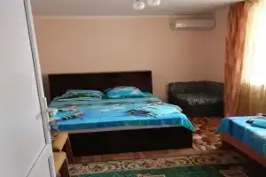 Двухкомнатные апартаменты рядом с морем, Голубицкая