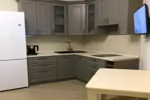 Квартира в доме у моря на первой береговой линии