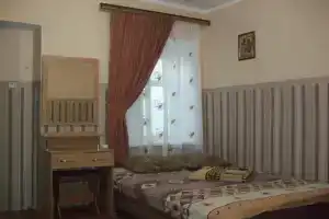 Домик на набережной Горького