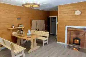 Новый дом-баня с беседками у леса