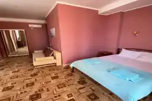 Двухместный номер с 1 кроватью студия, Алушта