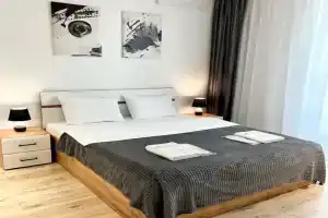 Студия с дизайнерским ремонтом