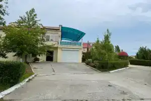 Дом на берегу моря