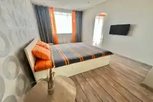 Апартаменты на Энгельса 28, Челябинск