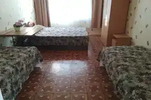 Четырёхместный номер эконом, Новый Свет