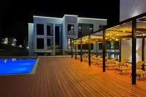 Апартаменты с балконом с видом на комплекс, Адлер