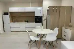 Семейный Люкс, Тихвин