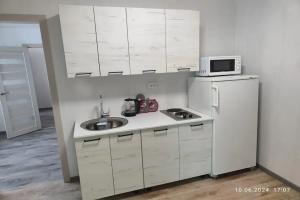 Апартаменты на Калинина, 180