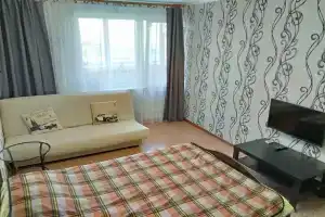 Oднoкомнатная квартиpа на въeзде в Чepeпoвец у ТЦ Аксон