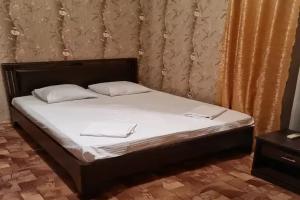 Трёхместный номер эконом, Цандрипш
