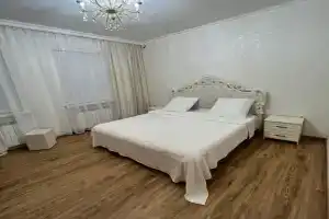Уютный домик-студия в хорошем районе, для гостей города