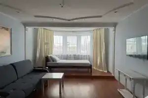 Квартира в новом доме в центре