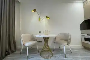 Пять Звёзд Кристалл, Челябинск