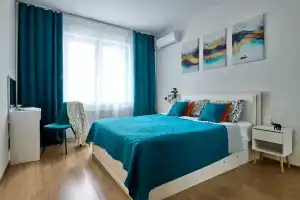 Большая квартира рядом с метро, Москва