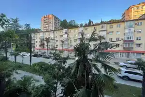 Центр Хосты, 7 минут до моря, Хоста