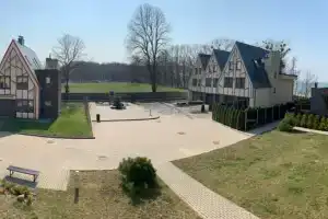 Жилой комплекс Амбер Хаус, Янтарный