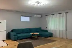 Уютная квартира в центре поселка