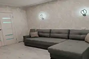 Квартира рядом с Лидским замком, вокзалами, в центре города